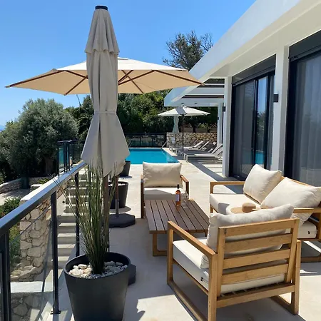 Luxe * Syvota